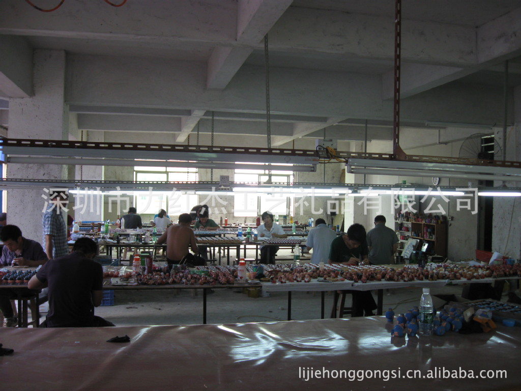 匠心与科技的交融 工艺品与护肤品行业的跨界融合与创新发展